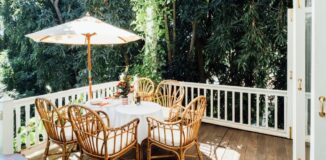 Jakie środki do mycia tarasów polecają profesjonaliści?