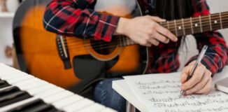 Które podręczniki uczynią Cię mistrzem teorii muzyki?