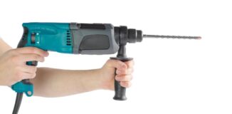 Jak działa wiertarka udarowa i kiedy warto jej używać?